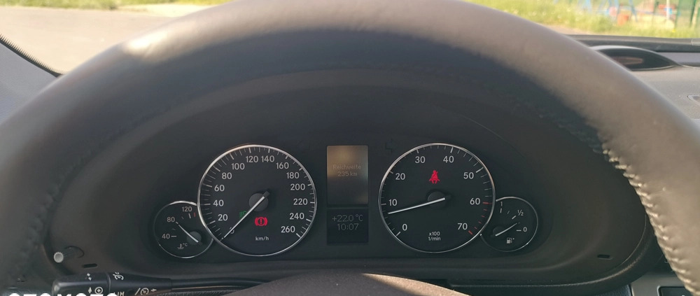 Mercedes-Benz Klasa C cena 18400 przebieg: 240000, rok produkcji 2004 z Gniezno małe 79